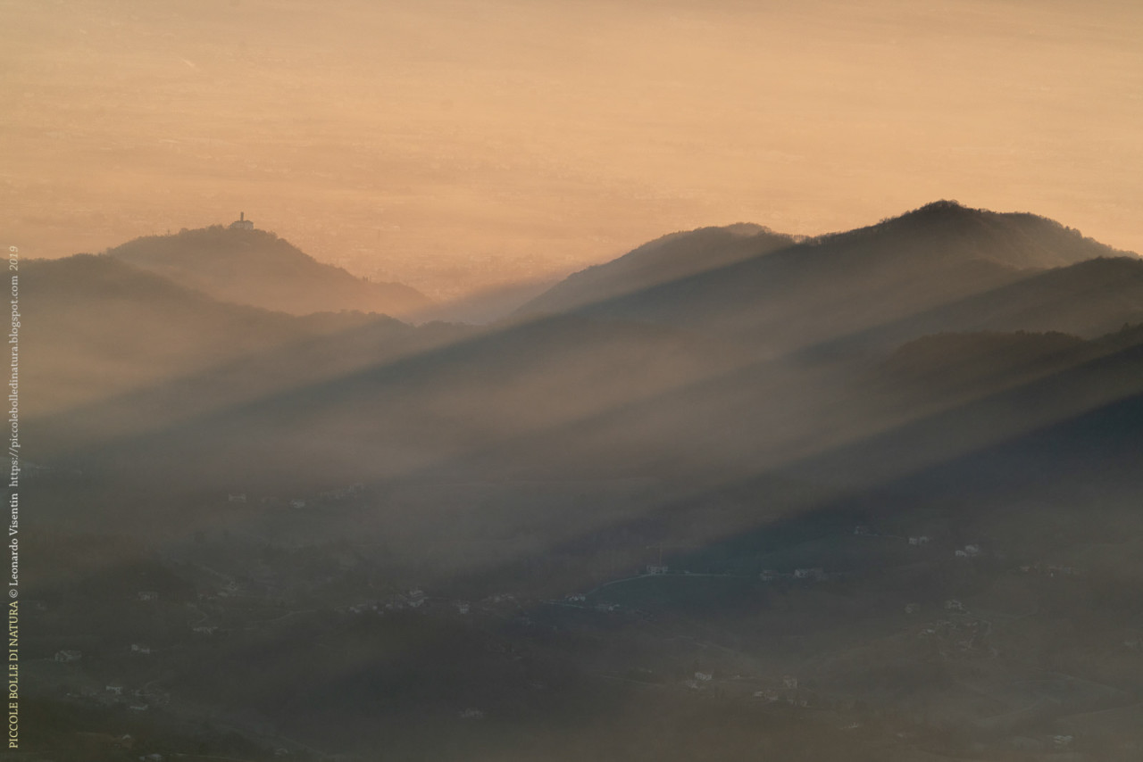 Vista su colli asolani con Santuario della Madonna della Rocca sulla sinistra